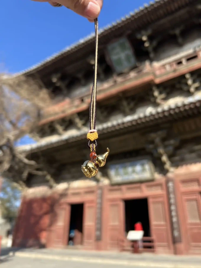时尚饰品