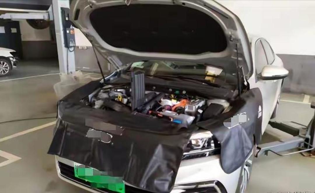 20万买电车,开了1年算一笔细账,终于明白为什么老司机都买油车