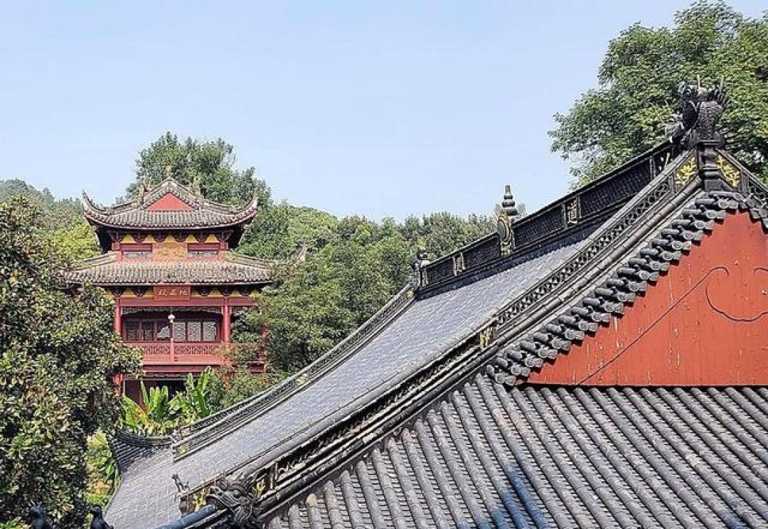 湖州超灵验寺庙走红,是湖州最古老寺庙,号称华东第一禅寺,免费