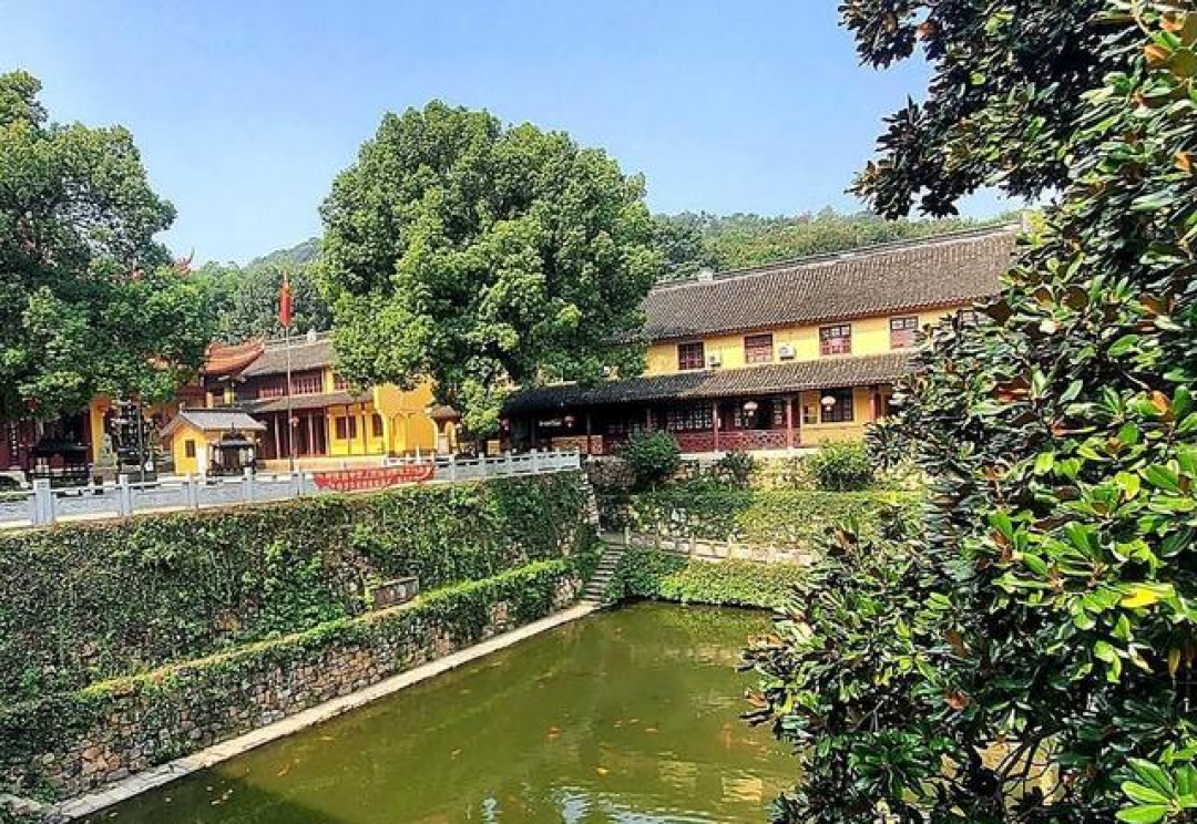 湖州超灵验寺庙走红,是湖州最古老寺庙,号称华东第一禅寺,免费