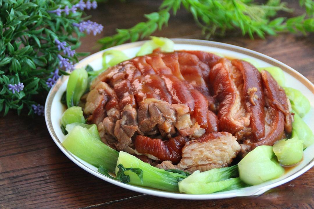 你的家乡在「年夜饭」菜式和饮食文化上有什么讲究和规矩?