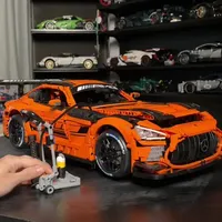 双鹰咔哒又一款非常值得入手的旗舰款机械组超跑，5000颗粒无论外观搭建还是联动性都可以说真的是极致还原，全新的气动千斤顶模式也是尤为新颖，真正实现入柜即珍藏#积木#乐高#梅赛德斯