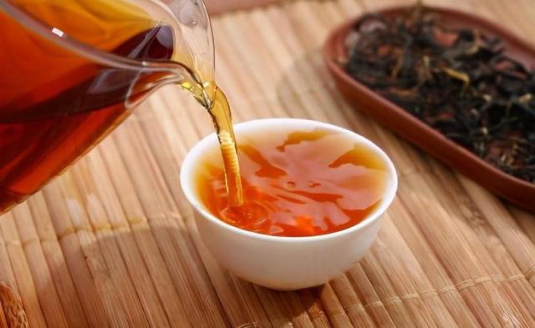 冬天最该泡的茶,不是红茶和绿茶,每天喝一杯,暖身养胃好过冬
