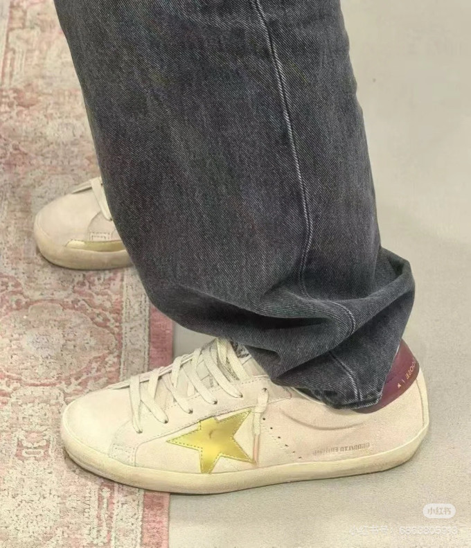 运动板鞋