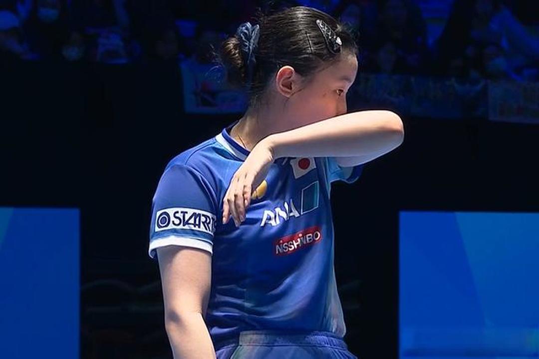 争气!铜牌也不让她拿 蒯曼4-1逆转大胜张本美和,国乒包揽金银铜
