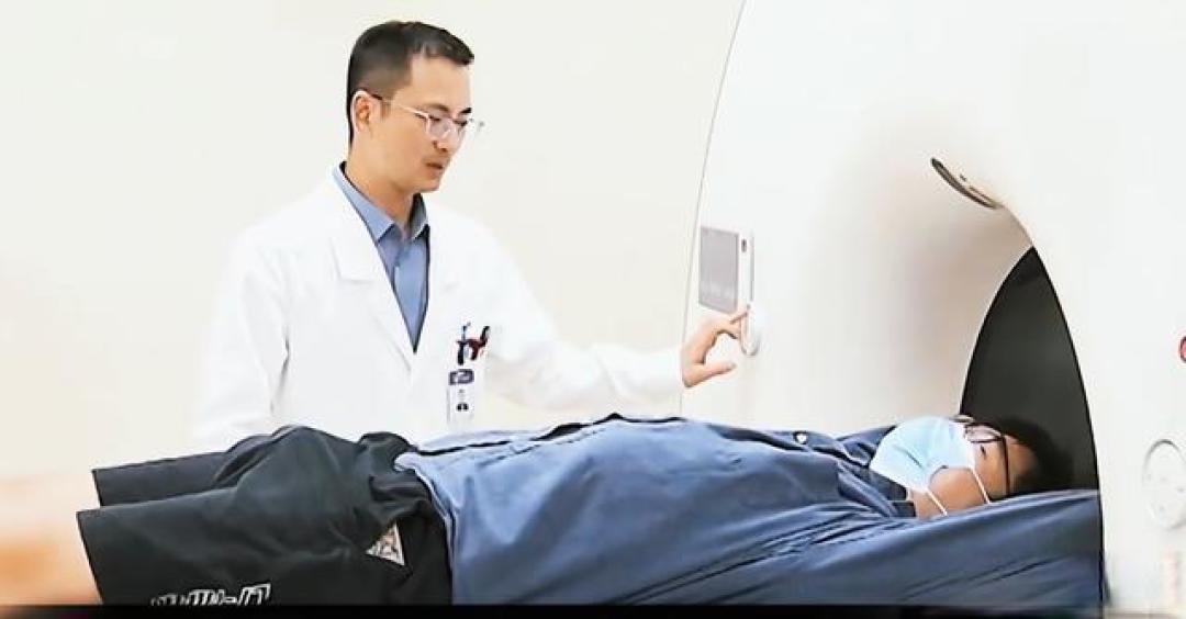 颠覆性突破!中国自研相控阵CT问世,成像精度提升数十倍打破垄断。