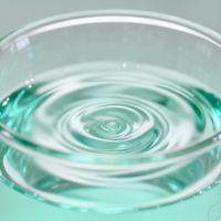 酒精、氯己定、SLS：漱口水三大争议成分对黏膜的真实影响与适用场景