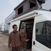 副驾驶航空座椅旋转的双人升顶小房车 详细介绍来了#房车改装 #改装房车 #床车改装 #升顶房车 #过家家房车