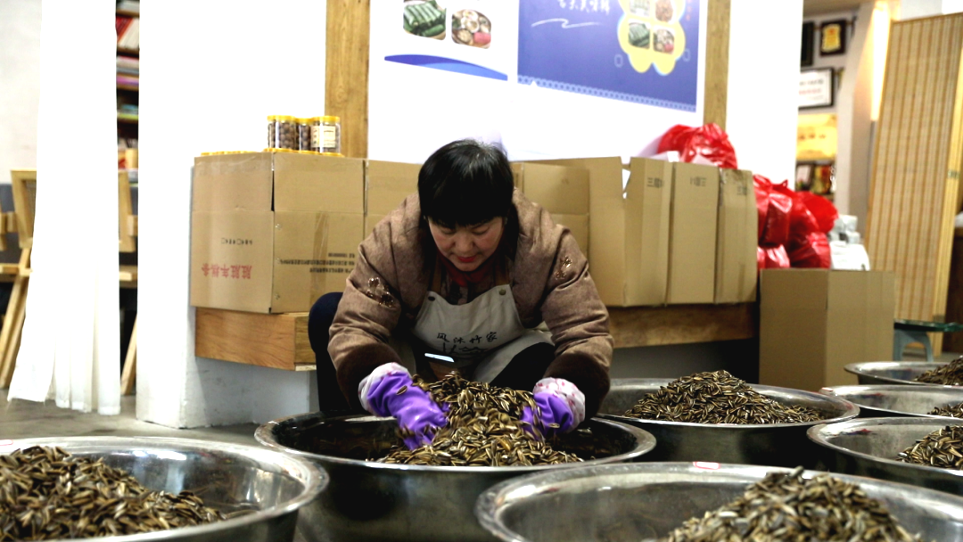 余她共富 | 余杭“百丈瓜子”,销量爆单!