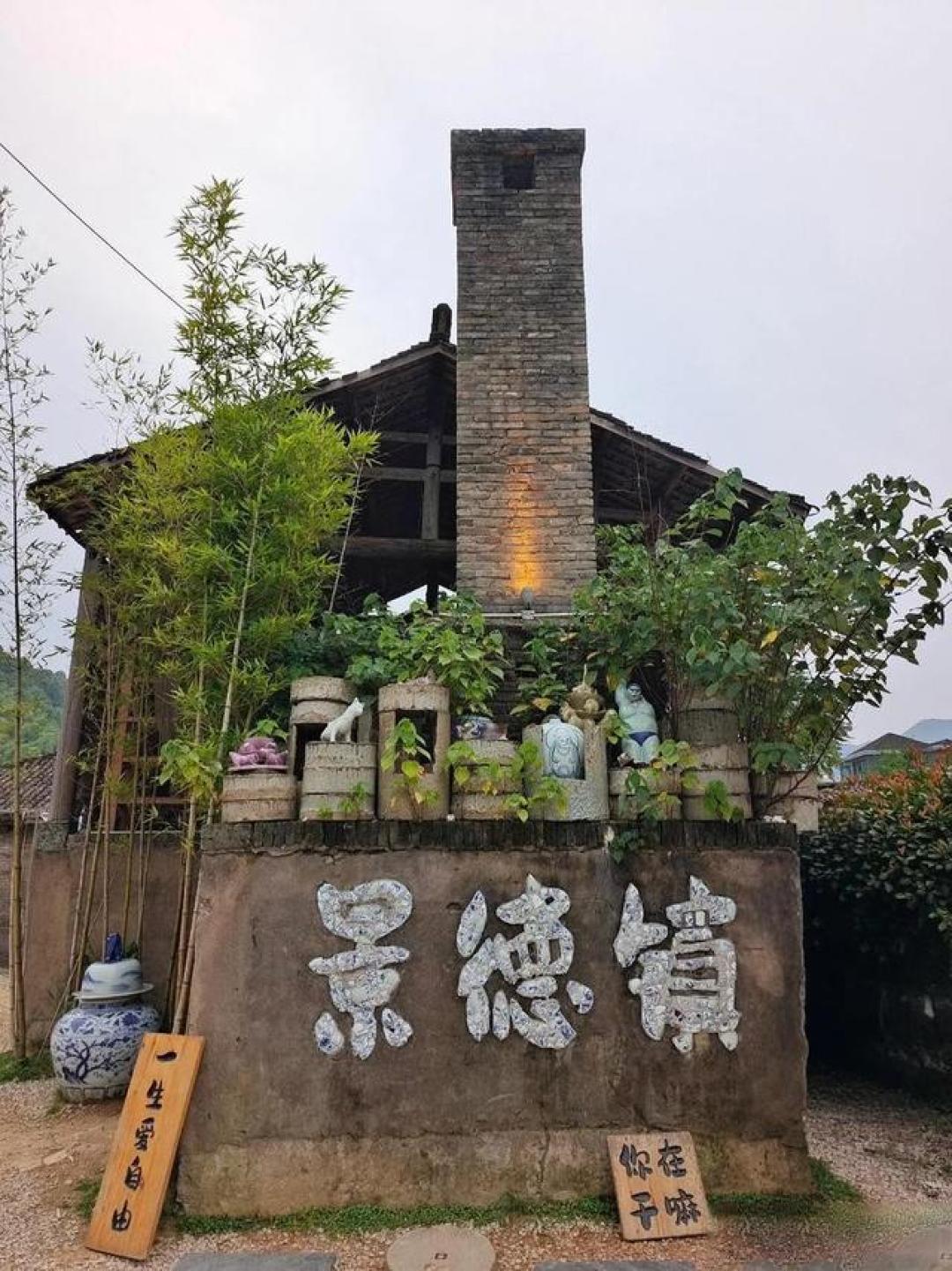 全家人出去玩,一天只花300块?这5个城市轻松搞定!