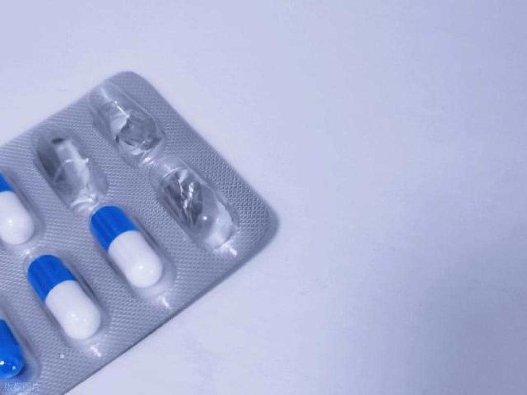 为何冠心病人每天要吃好几种药物?少吃和漏服后果是啥?一文说清