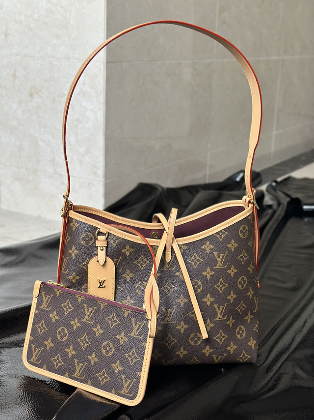 LV Carry All与高效松弛感：一个潮男的城市穿梭方案