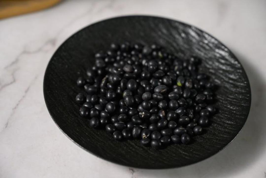 惊讶!研究发现: 常吃黑豆的人,胰岛素敏感度比常人高一大截?
