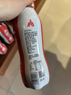 为什么天府可乐卖5块，可口可乐只卖2块五？？