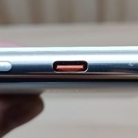 WIWU Wi-P088 超薄磁吸移动电源初体验：告别“电量焦虑”小帮手