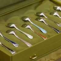 Prada 一把不锈钢勺卖 1300 元并已售罄，为什么这么贵？