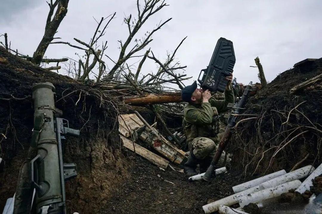 无人机之战：俄乌武装冲突450天 小型四轴飞行器成为“战场幽灵”