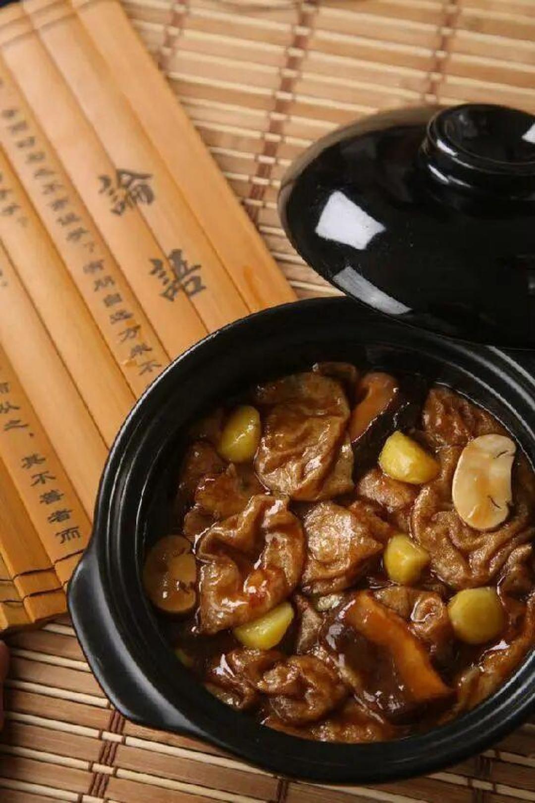 无锡人年前聚餐图鉴:酱排骨是门面,什锦面筋才是乡愁