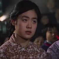 天花板的纯爱，时代的镜子，苦难的诗学，跨越时空的叩问……怀旧经典电影《牧马人》，看完不要哭……