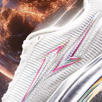 田径新星！实战调校赛级气垫钉鞋「大满贯Diamond」