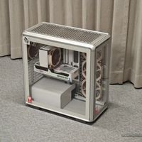 背插主板+背插水冷：极致理线背后的性能代价与适用场景