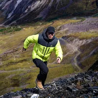 抗湿冷羽绒服值不值得买？关键看面料防泼水与拒水羽绒填充
