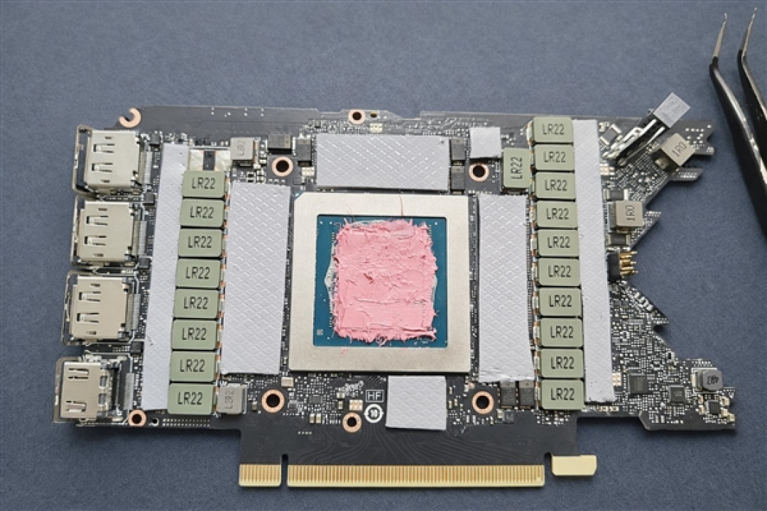 胎死腹中的RTX 3080 Ti 20GB首测!显存更大 但只有3080的水平