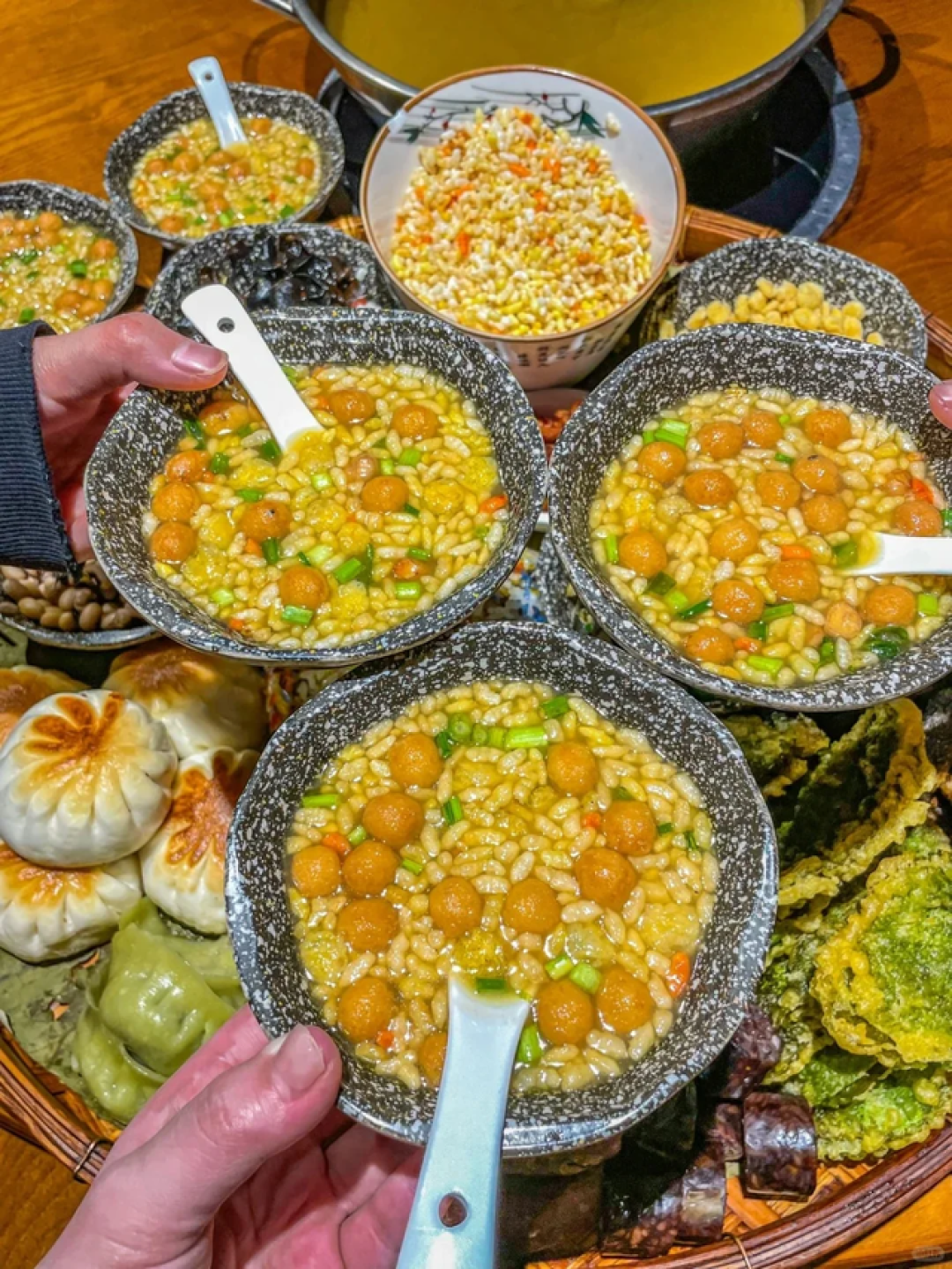我是上海人，去桂林吃了一圈，6 个美食疑问憋了好久想说。