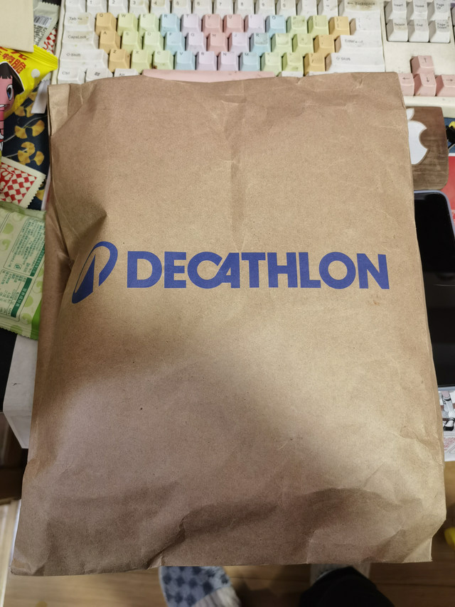 新买的迪卡侬抓绒衣到了