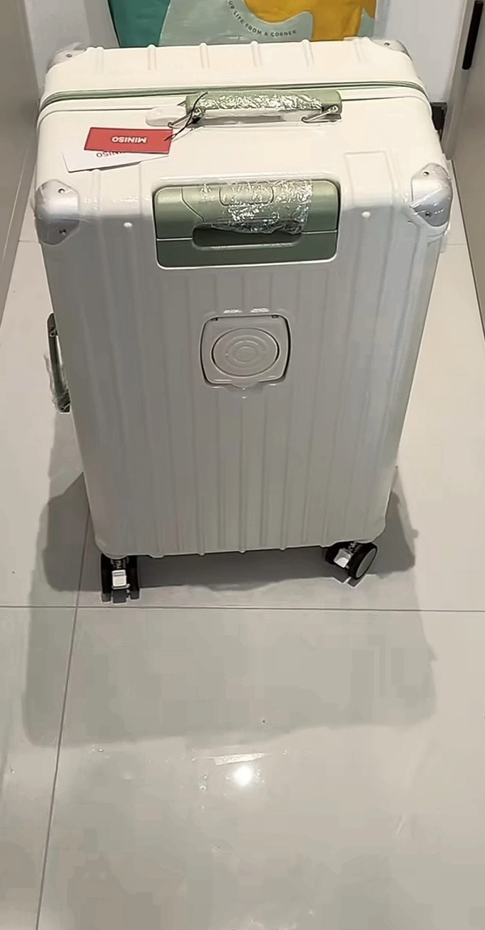 旅行箱包