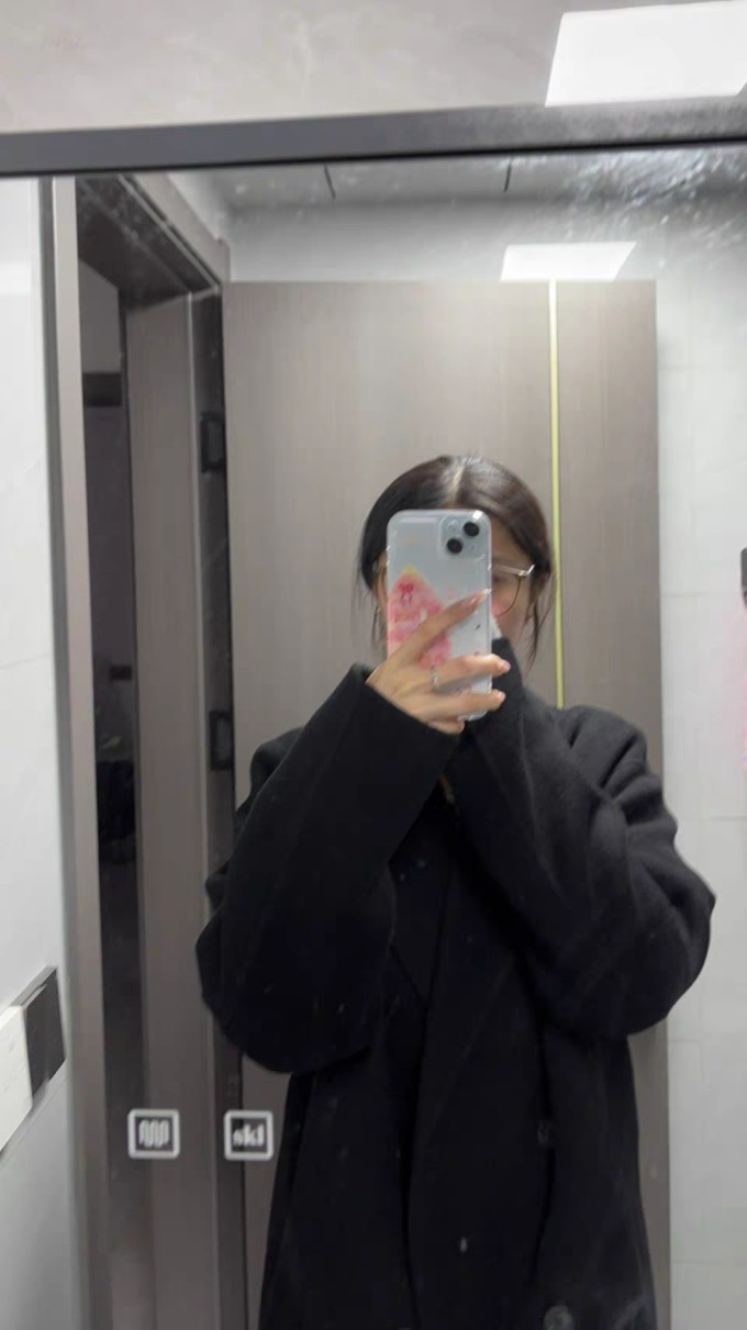 伯爵卓尔女外套