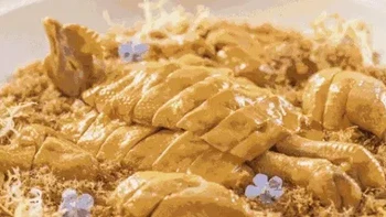 储值卡还能退吗？｜“小南国”上线全线停摆，39年“老”字号一夜消失 