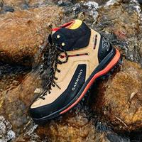 防滑大底与支撑中底，才是徒步鞋安全的核心分水岭