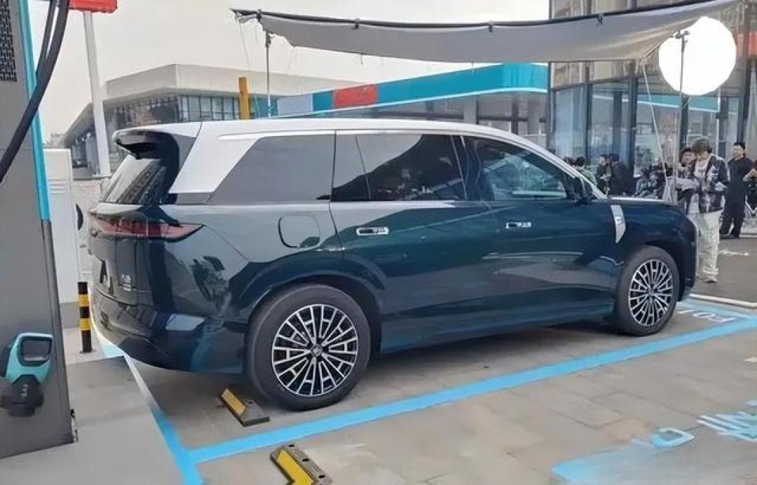 3.2吨重旗舰SUV 比亚迪冲击40万+市场 能否打破格局?