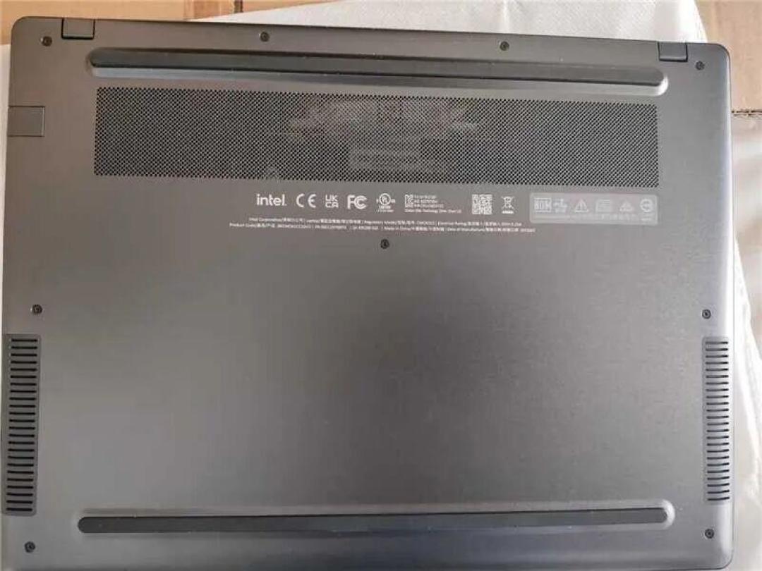 500元的英特尔P14E模块化笔记本,带14英寸3K高清IPS触控屏,奇葩硬件乐高,还需搭配高价计算模块使用,99%用户看不懂!