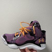 库里同款训练装备值得买吗？篮球爱好者看法两极分化