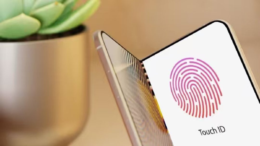 iPhone Fold或首发屏下指纹,苹果为折叠屏放弃Face ID