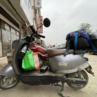 女子骑续航不足40公里电动车，耗时两月从上海骑行3000公里回南宁