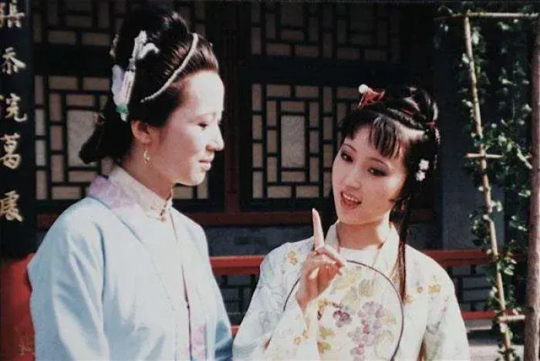 《红楼梦》诗词76首终于找全了,美到窒息,建议收藏!