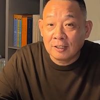 于东来官宣即将退休养老！胖东来最好买的不是吃的，竟然是衣服？