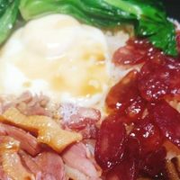 妈妈寄来的腊味，焖出了异乡过年的团圆暖