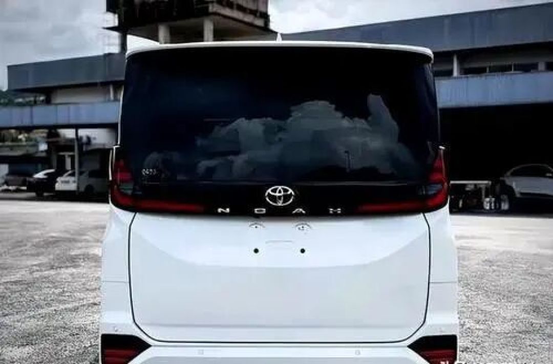 十三万出头的七座MPV,新款丰田Noah/Voxy性价比高吗?