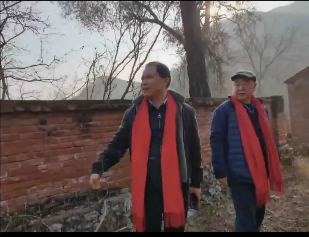 莫言 王振“放空心灵,品味茶香”——走进自然,壮游天下