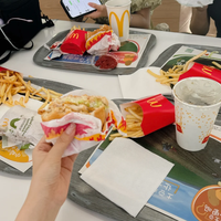 【成都人】，去了趟鄂尔多斯，实在忍不住直说一句：中转都免费吃到爽，这城简直“壕无人性”