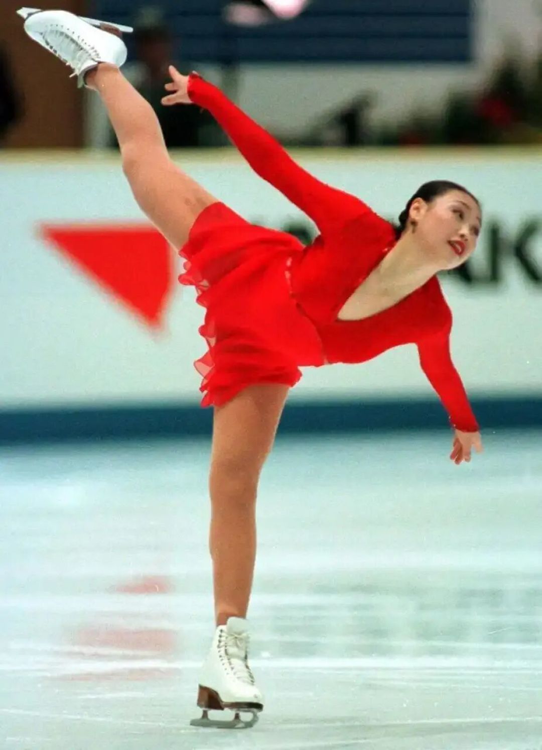 1998年冬奥会国手冲金再受挫,短道速滑6小项均夺牌,唯独缺少1金