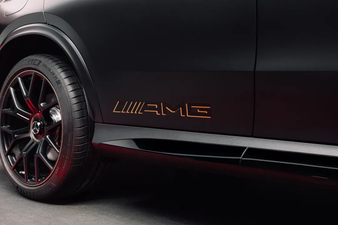 全新梅赛德斯-AMG GLC 53放弃四缸,换装直列六缸发动机