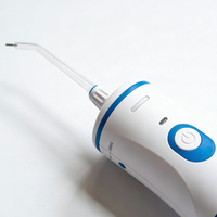 别再用牙签了！冲牙器 vs 牙签：清洁机制与牙龈健康影响大不同