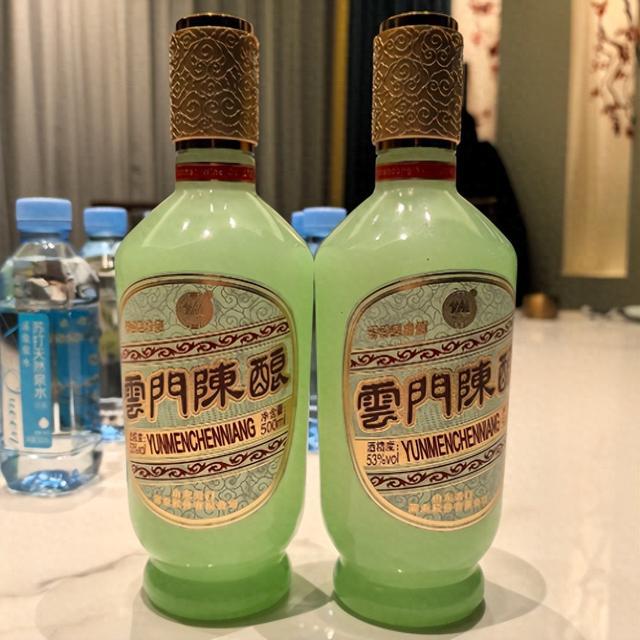 谁说山东无好酒？这酒号称“山东茅台”，当地80后老板点名喝