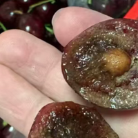 “新开箱的几乎全部腐烂！”春节前价格跳水，很多人也踩雷了