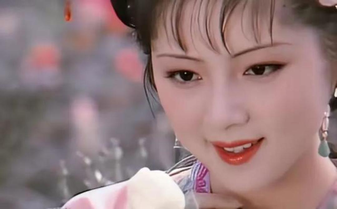 宝玉婚后,宝钗彻底露出了真面目,钗黛合一骗了我们三百年